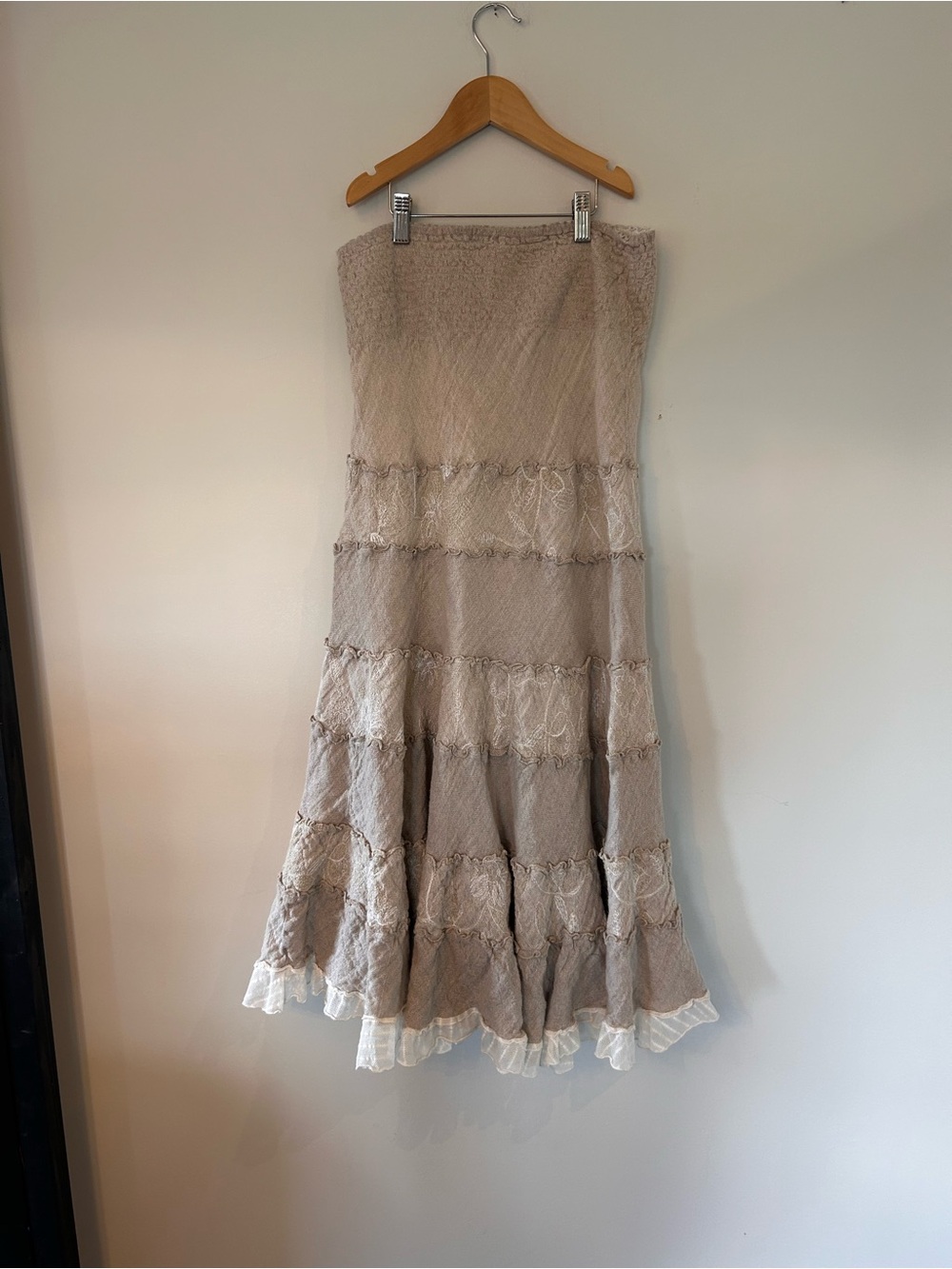100% Linen Neutral Tiered Lace-Trim Maxi Skirt
